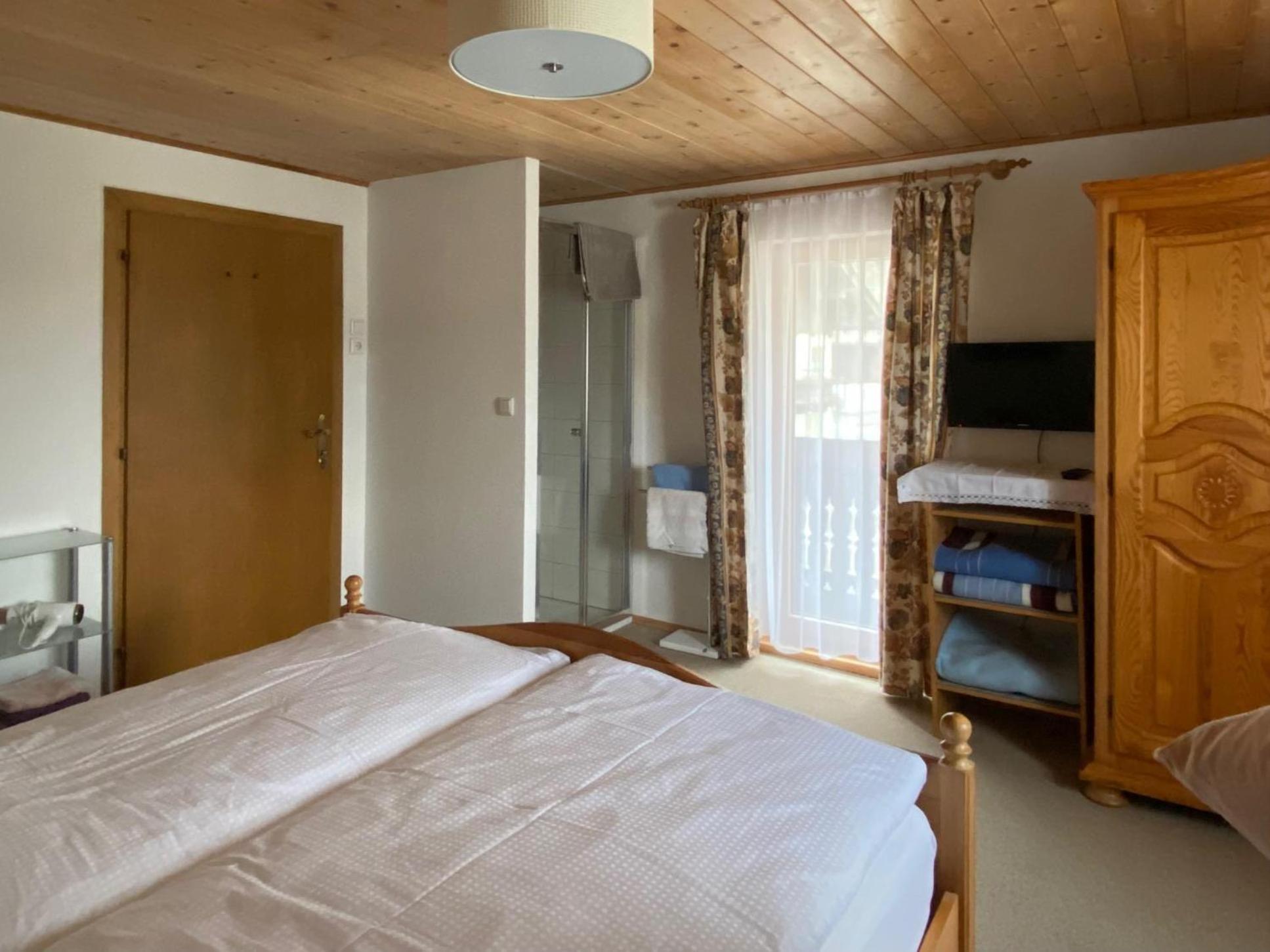 Landhaus Alpenblick Wiesing Szoba fotó